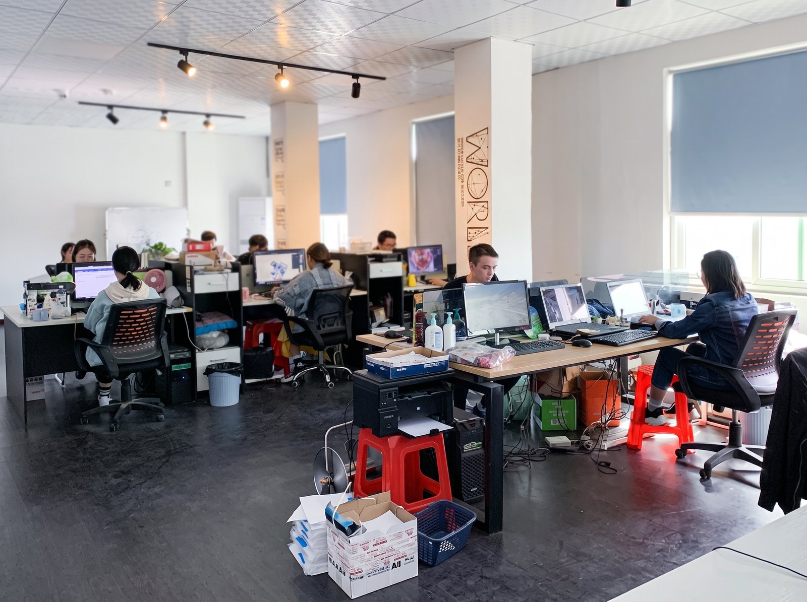 Beaufay office team